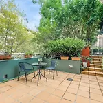 Redfern 2Br Apt With Balcony Free Parking Near Cbd