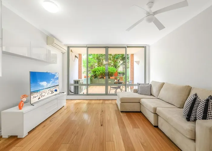 Redfern 2Br Apt With Balcony Free Parking Near Cbd