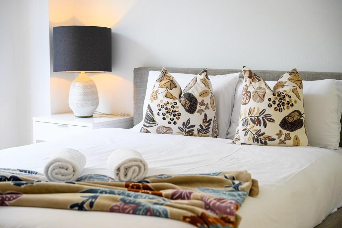 Redfern 2br With Balcony Free Parking Near Cbd *