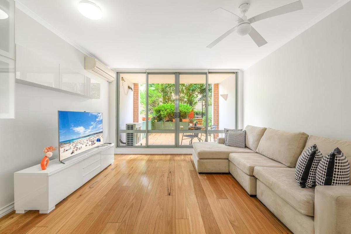 Redfern 2br With Balcony Free Parking Near Cbd Apartment