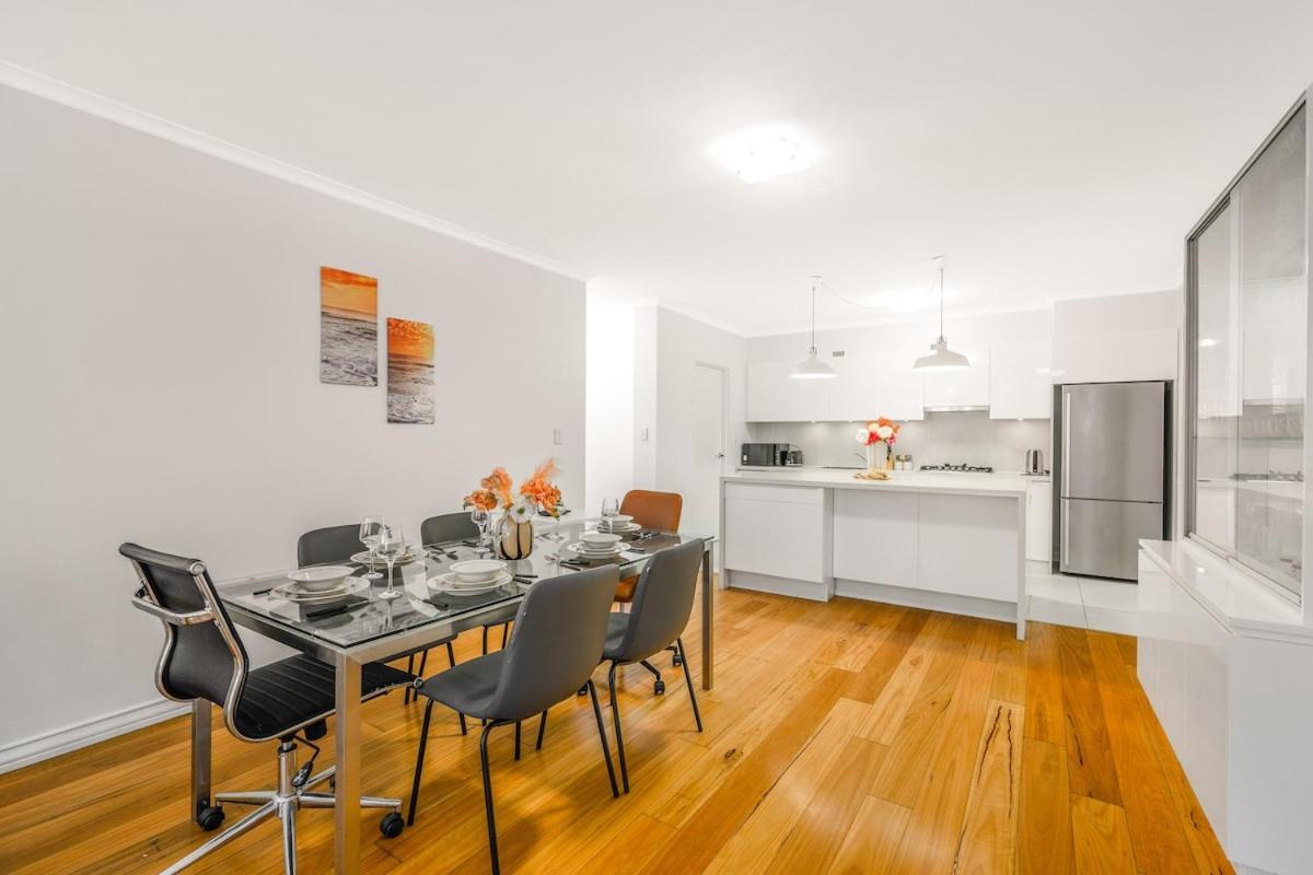 Apartment Redfern 2br With Balcony Free Parking Near Cbd