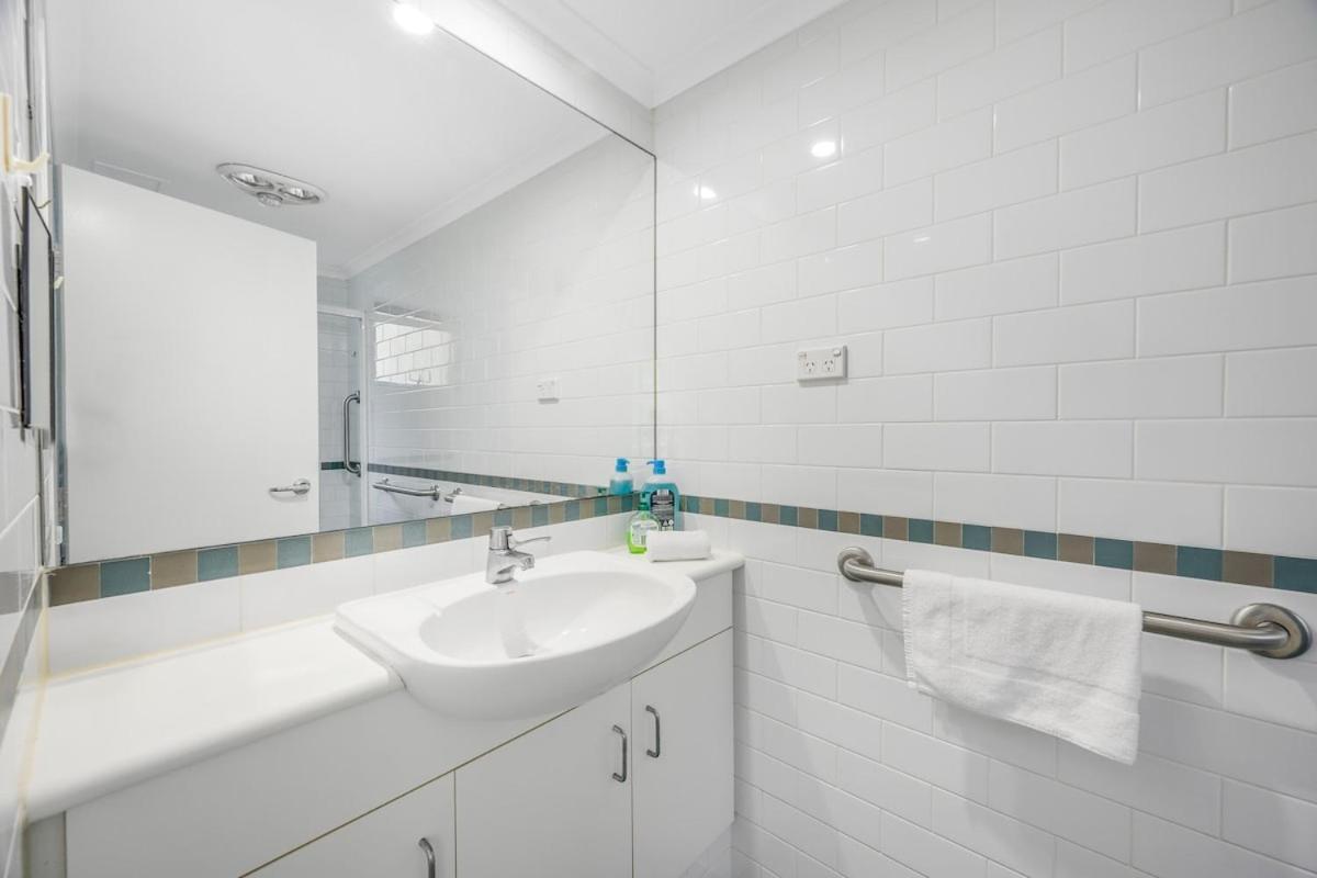 Apartment Redfern 2br With Balcony Free Parking Near Cbd