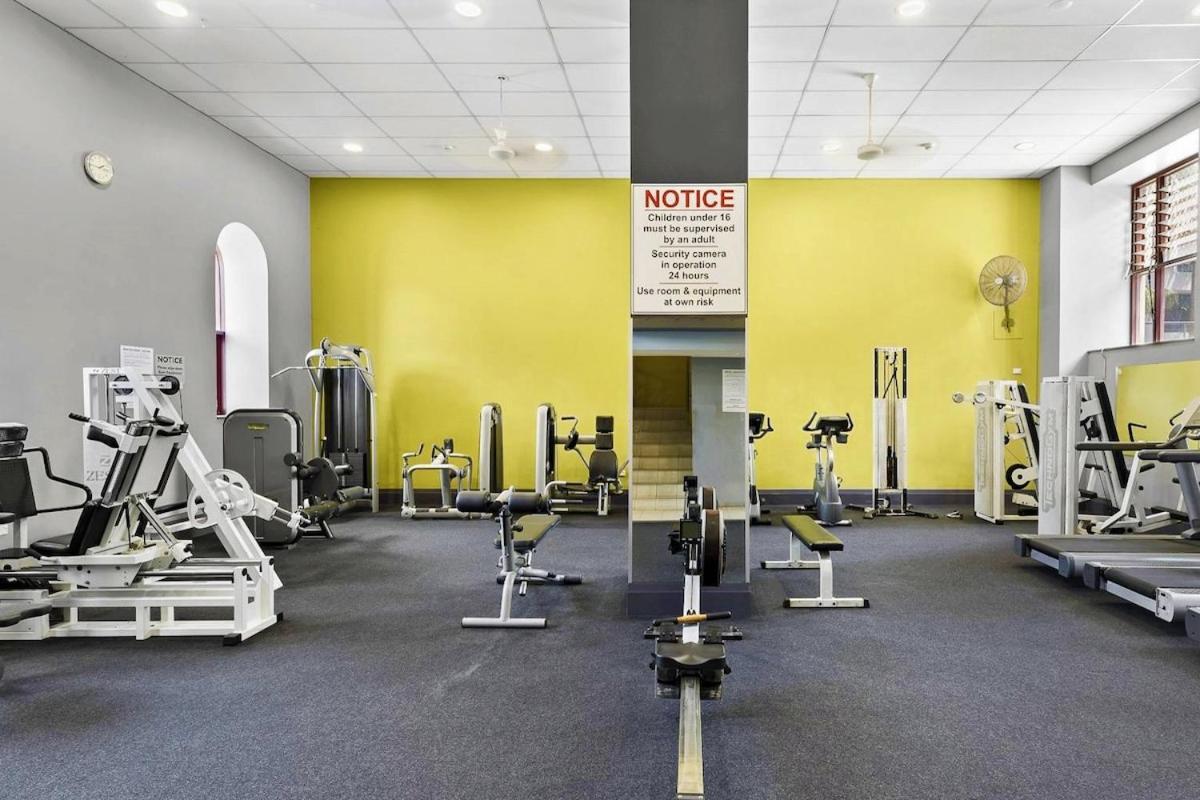 Redfern 2br With Balcony Free Parking Near Cbd